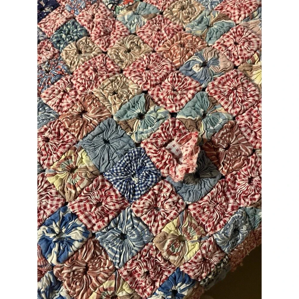 Vintage Yo Yo Yoyo Quilt 80x90 Feedsack Fabrics Handmade 1930’s Cottage Core
